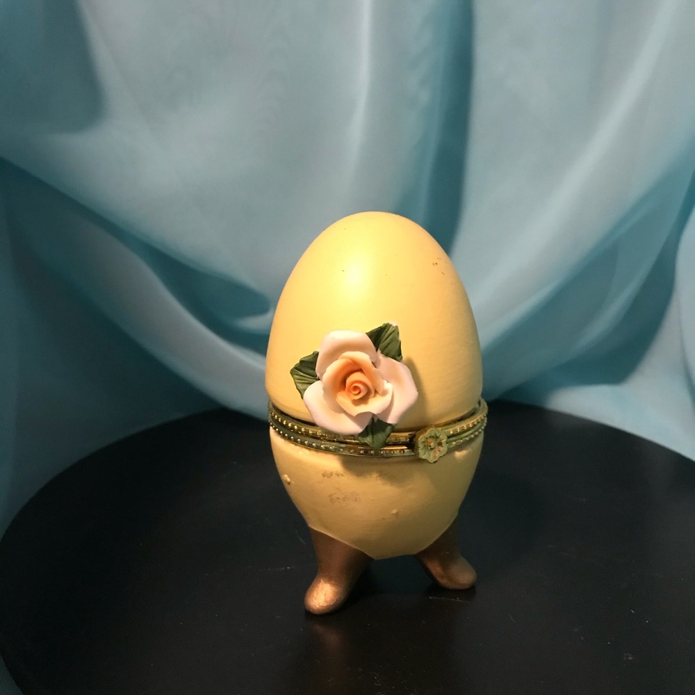 RESIN EASTER EGG TREASURE BOX
